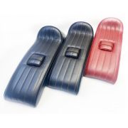 Sella RLC Racing Line per Lambretta LI S3 + TV3 + Special + SX + DL + Serveta Nera con cucitura arancione