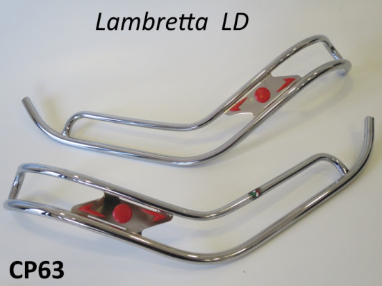 Doppio Bordo scudo Cuppini Ulma Replica per Lambretta LD125 + LD150 (gemme rosse)