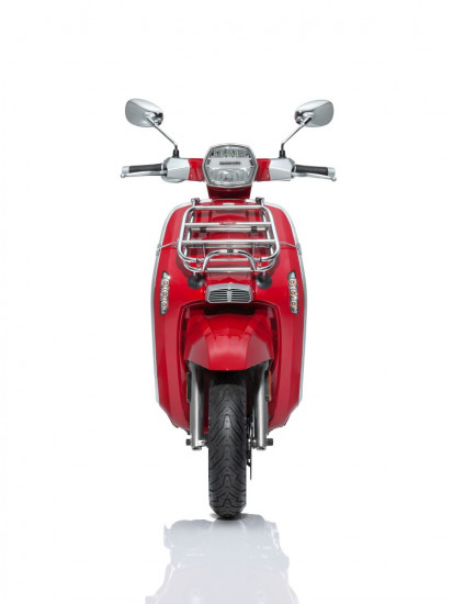 Chrome front carrier accessory for Lambretta V-Special