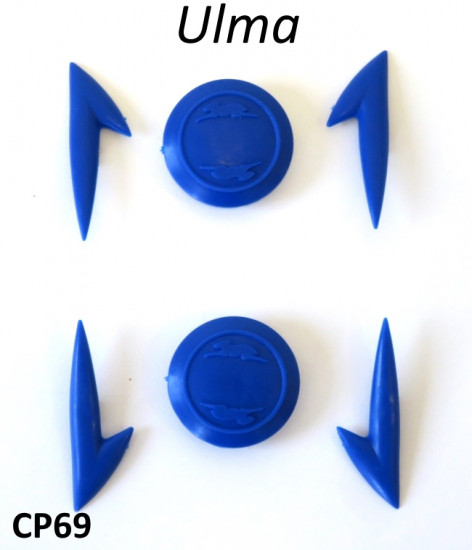 Set of blue Ulma type plastic gems