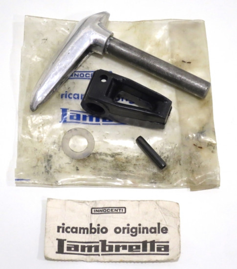Original NOS Innocenti right sidepanel lever Lambretta S3 + Special + SX + TV3