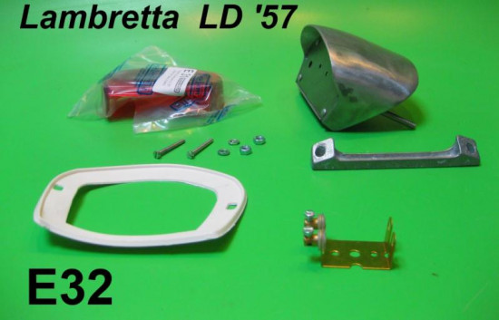 Complete rear light unit Lambretta LD '57