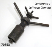 Original NOS Innocenti tool for cluster roller bearing bush for Lambretta J + Vega