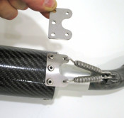 Stainless steel fixing plate for attaching quick-release type silencer to expansion exhaust