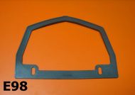 Guarnizione in gomma grigia per supporto in alluminio fanale posteriore Lambretta J50 (mod. dal 1965 al 1966) + J100/125