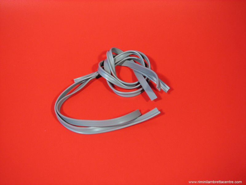 Guanizioni in gomma grigie per scudo/frontale Lambretta LI S1/S2 + TV1 + TV2