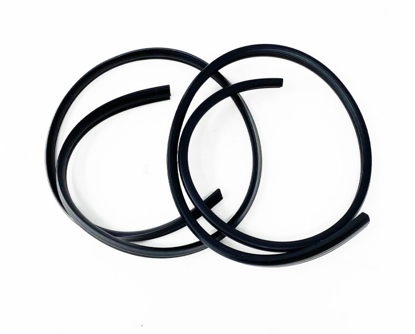 Guarnizione nera per frontale copriclacson Lambretta DL + Serveta