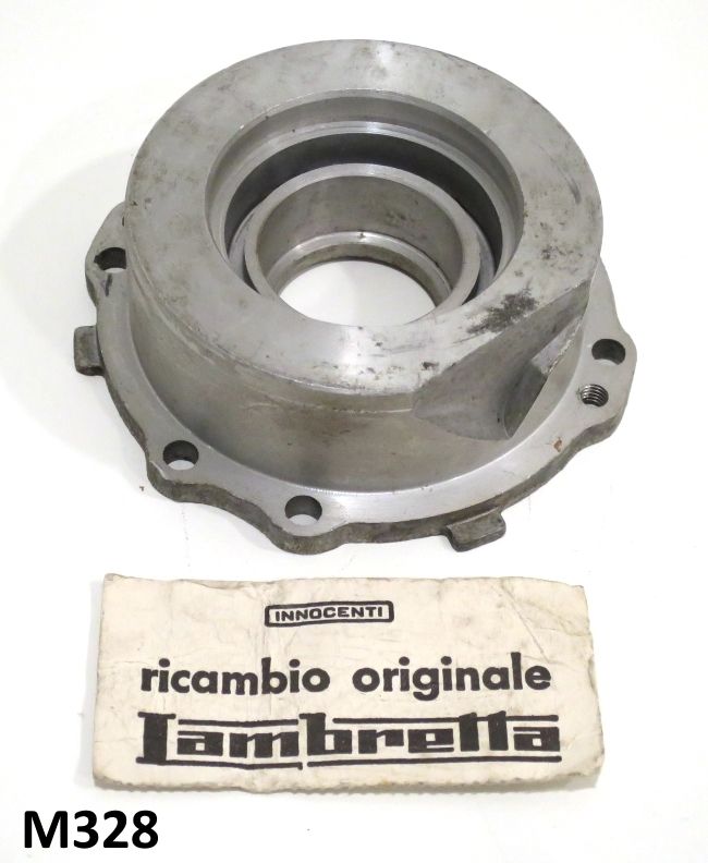 Carter supporto cuscinetto lato volano Lambretta J + Lui. Versione per cuscinetto a rulli.