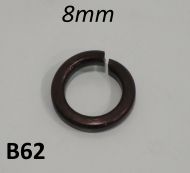 Ranella spaccata (brunita) per vite a brugola 8mm per motore Lambretta A (2a vers.) + B + C + LC + D + LD