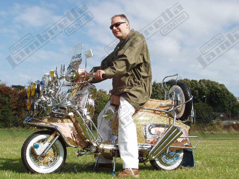 GT200 'All Mod Cons' C. Rowlinson London
