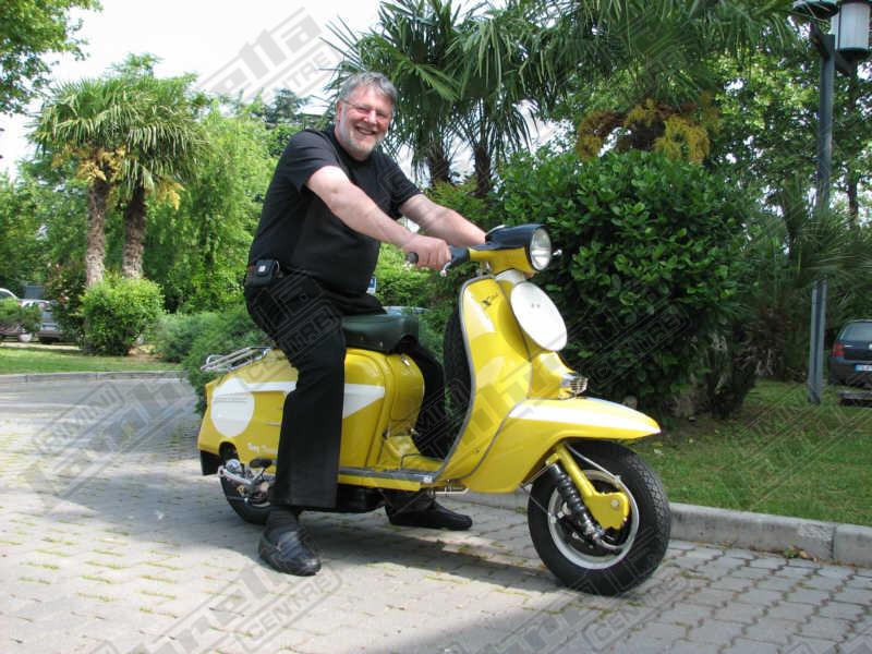 SX150 ‘Motogiro ‘68 Replica’ Tony Tessier